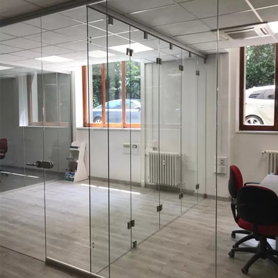 Εσωτερικό Frameless που διπλώνει την πόρτα γυαλιού, δωμάτιο ήλιων μπαλκονιών που η πόρτα Bifold