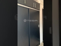 Μορφωματικός ξύλινος περίπατος σύγχρονου σχεδίου συνήθειας επίπλων tesia-κρεβατοκάμαρων στην ντουλάπα ντουλαπιών